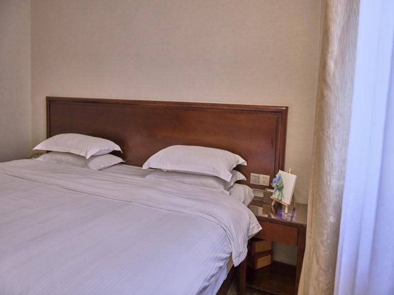 Greentree Inn Guangdong Foshan Longjiang North Fenghua Road Express Hotel Шуньдэ Экстерьер фото